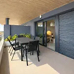 Nice Apartment In Torrevieja شقة *