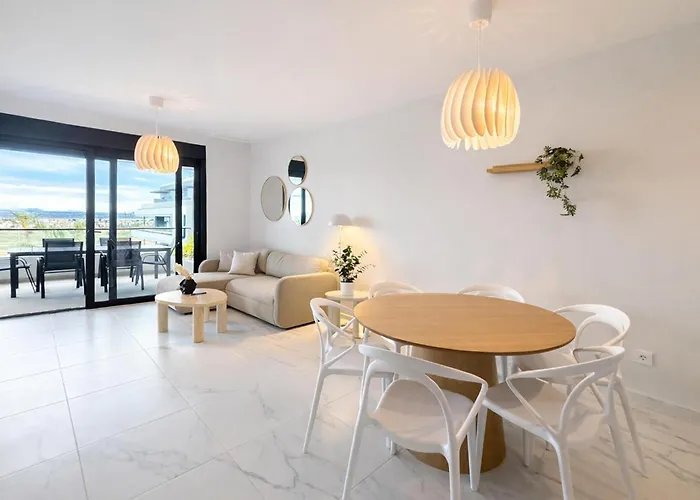 Apartment Stunning In With Wifi Torrevieja