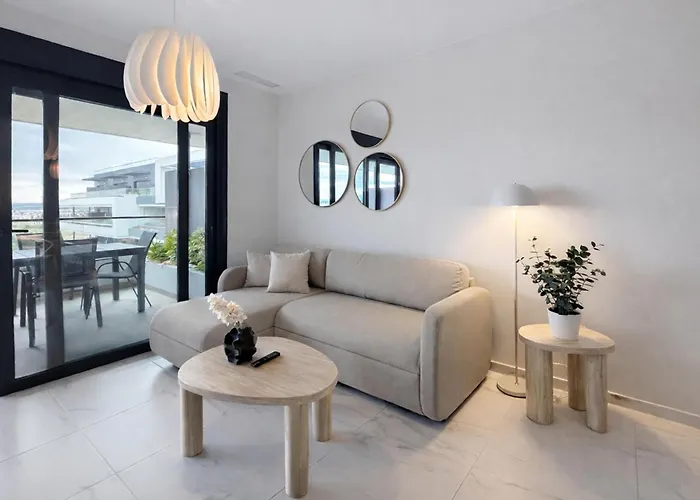 Stunning In With Wifi Apartment Torrevieja