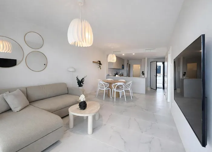 Apartment Stunning In With Wifi Torrevieja