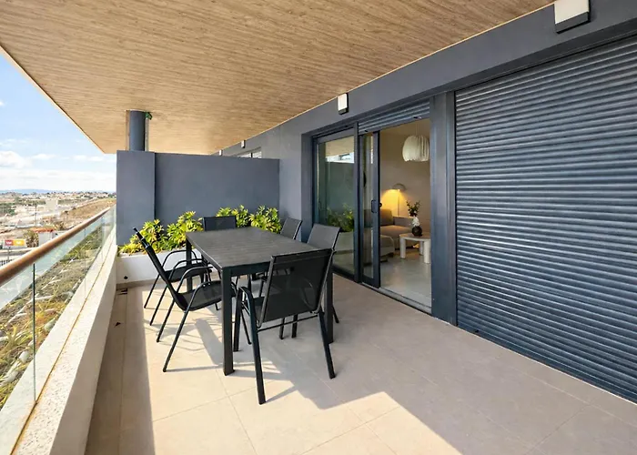 Stunning In With Wifi Apartment *