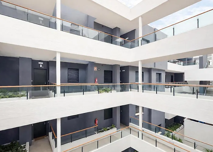 Stunning In With Wifi Apartment